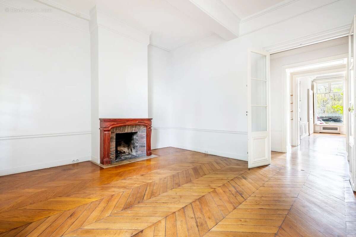 Appartement à PARIS-4E