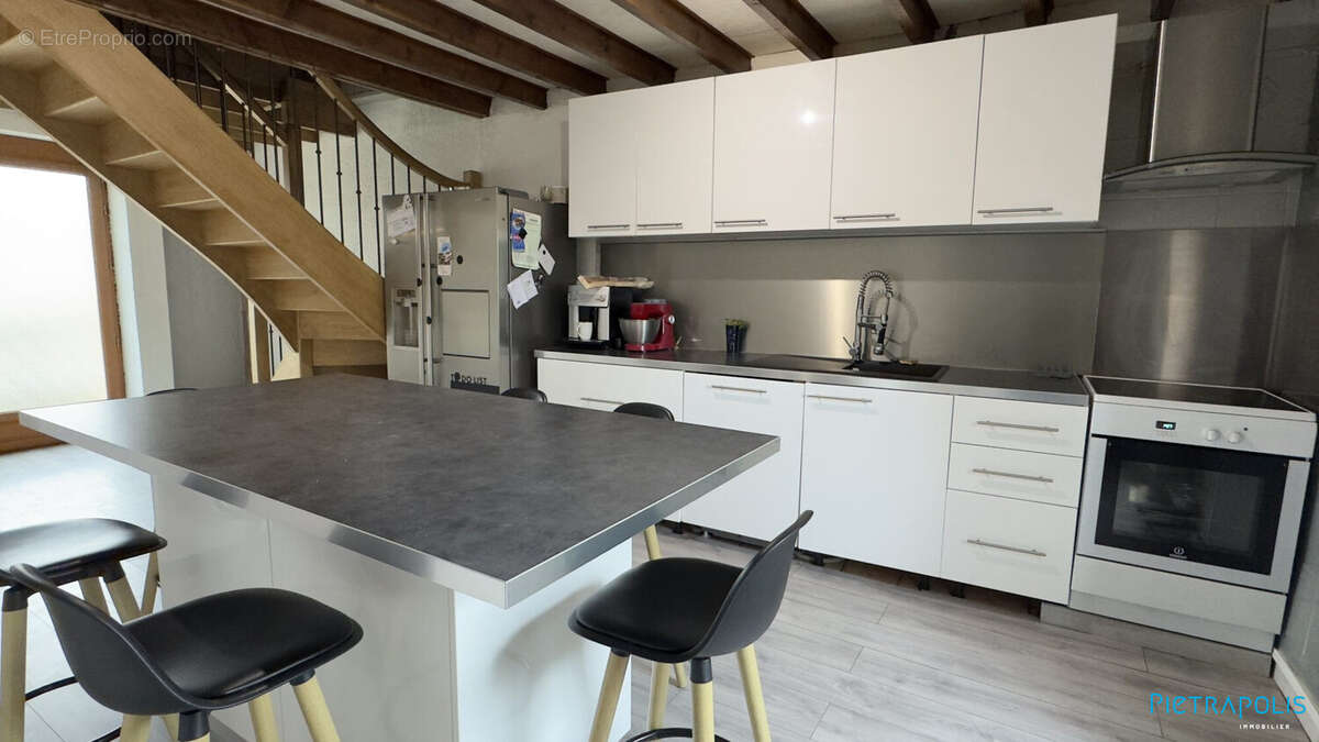 Maison 176 m² à Ratenelle  - photo 5