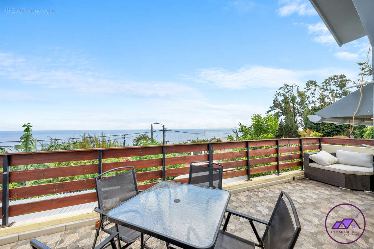 Maison à SAINT-DENIS