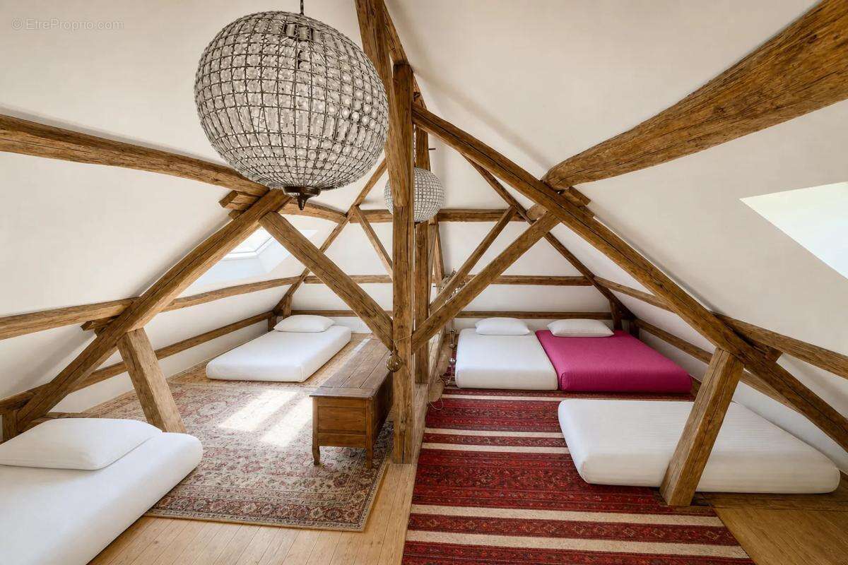Maison de 8 pièces de 215 m² à Aix-Villemaur-Pâlis - photo 17