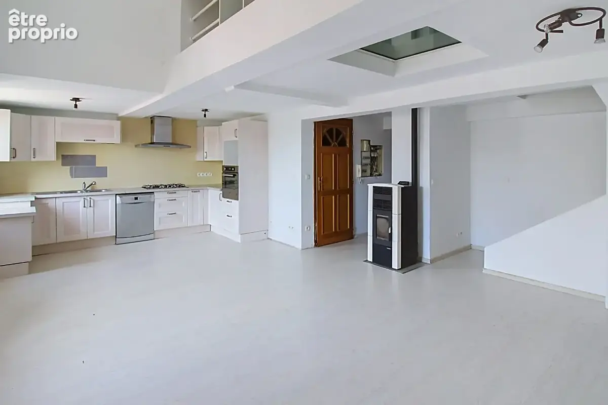 Appartement  en Duplex à Lorgues de type T4 avec 2 caves - photo 2
