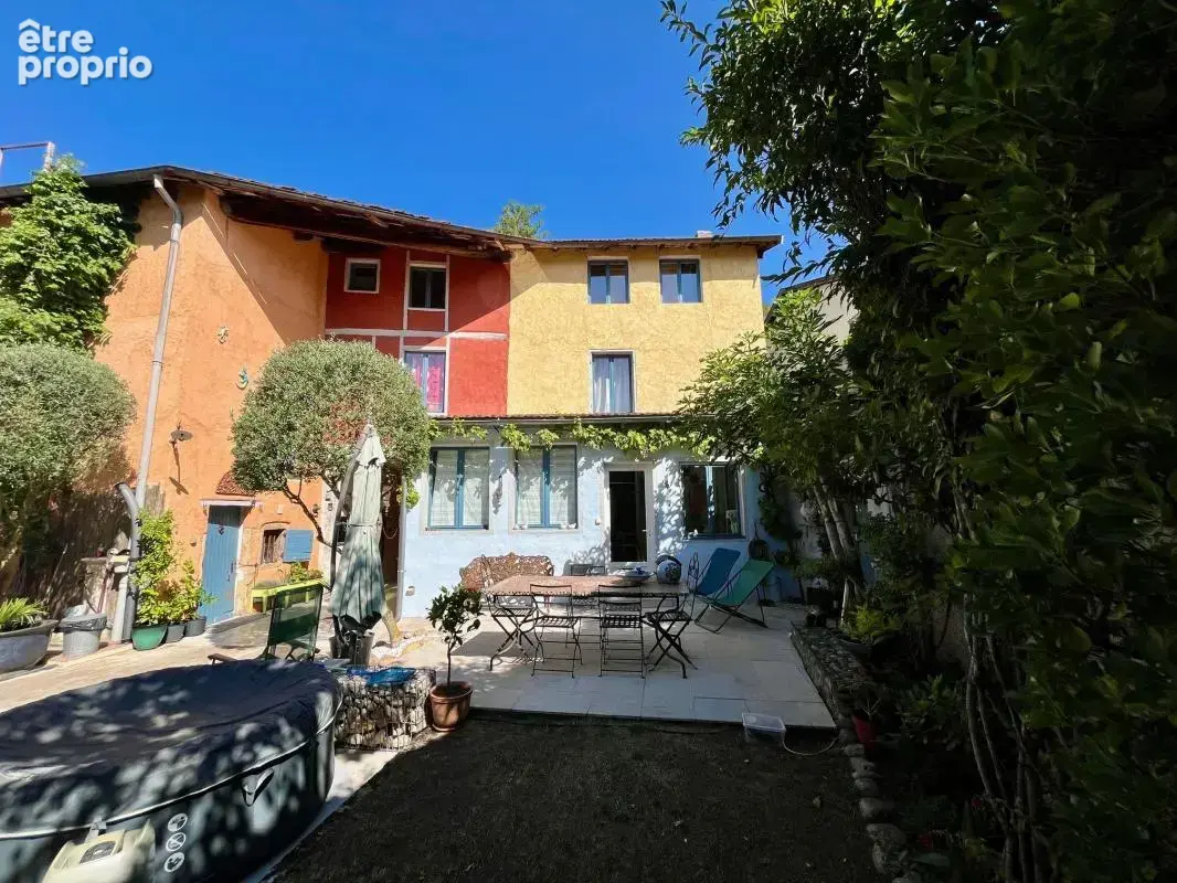 VENTE d'une maison 6 pièces  184 m² à RILLIEUX LA PAPE village - photo 2