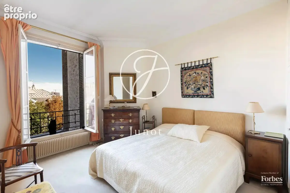 Paris 16e - AUTEUIL / MONTMORENCY - Appartement de réception et familial - 5 pièces - 152,63m² Carrez - 3 chambres - photo 13