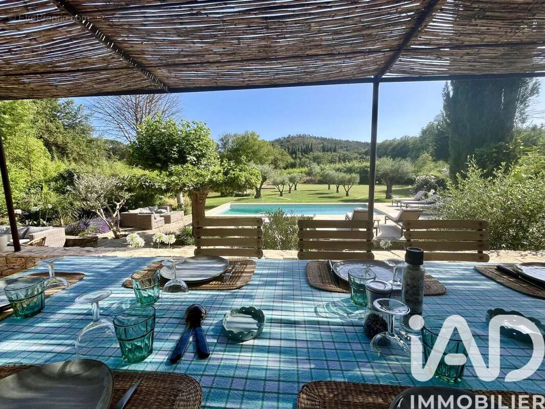 Maison 122 m² à Grimaud  - photo 4