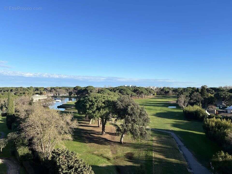 Appartement à MANDELIEU-LA-NAPOULE