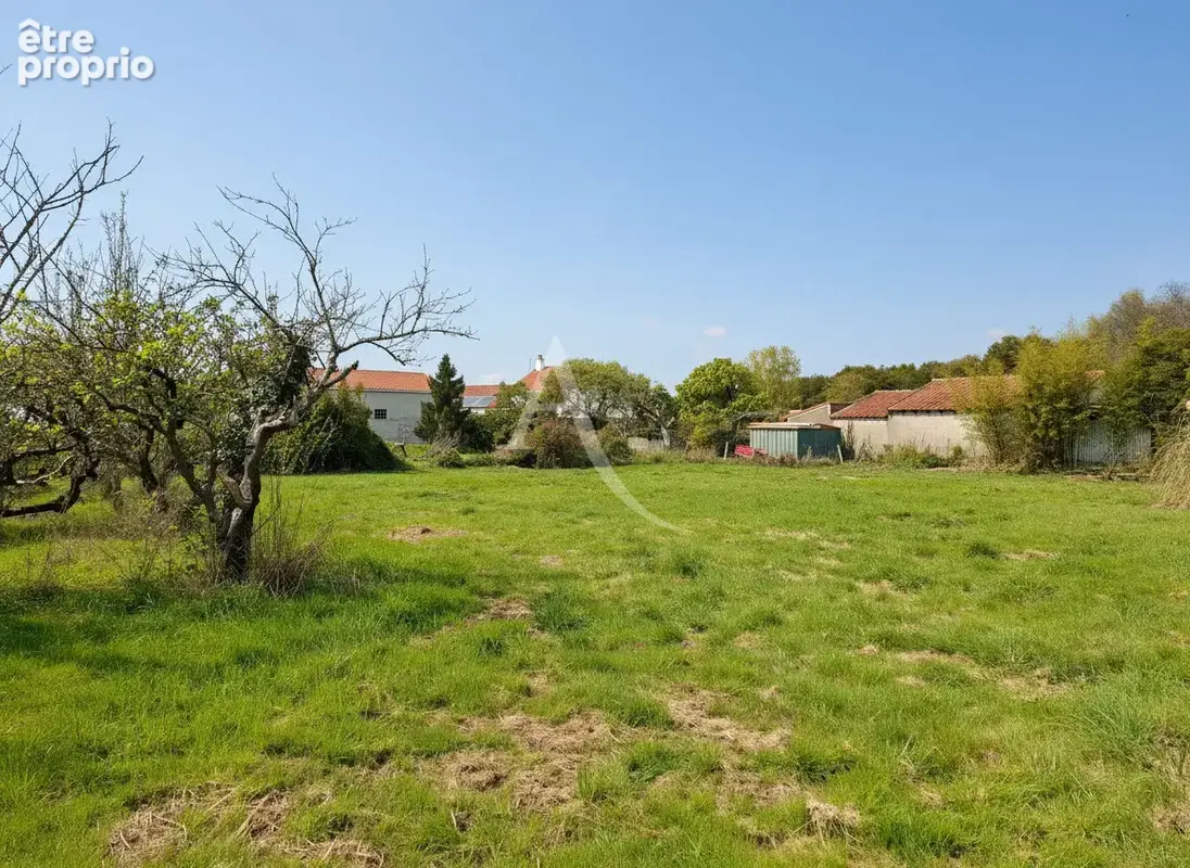 Terrain a batir st hilaire de chaleons - photo 2
