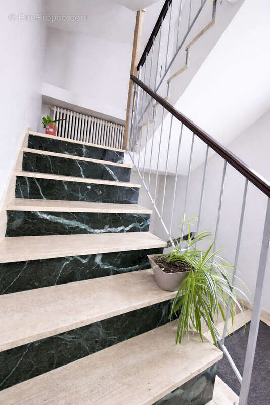 Maison à OZOIR-LA-FERRIERE