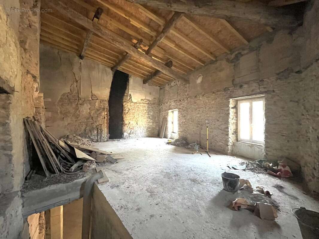 Maison à LAURE-MINERVOIS