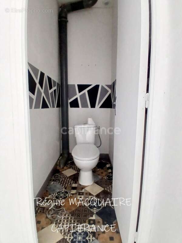Maison à vendre 4 pièces SOURDEVAL (50) : 3 chambres, garage et extérieur privatif - photo 13
