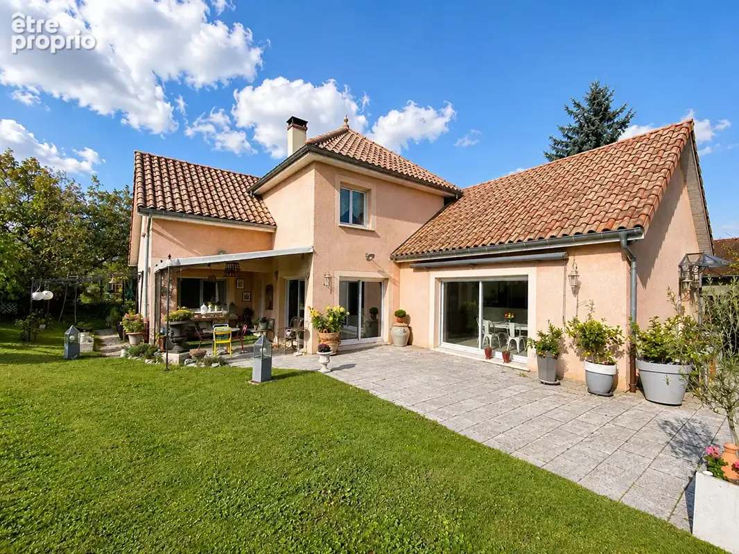 Maison 200m2 - Terrain 1093m2 - photo 2
