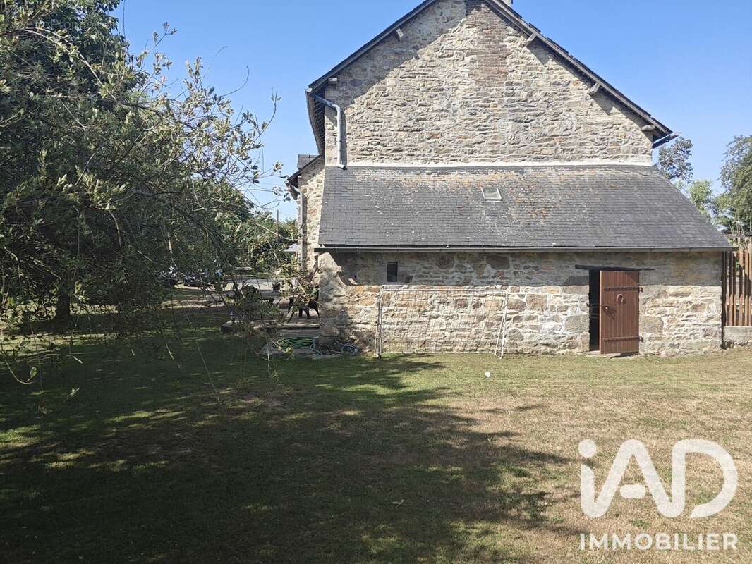 Maison 212 m² à Gesvres  - photo 6