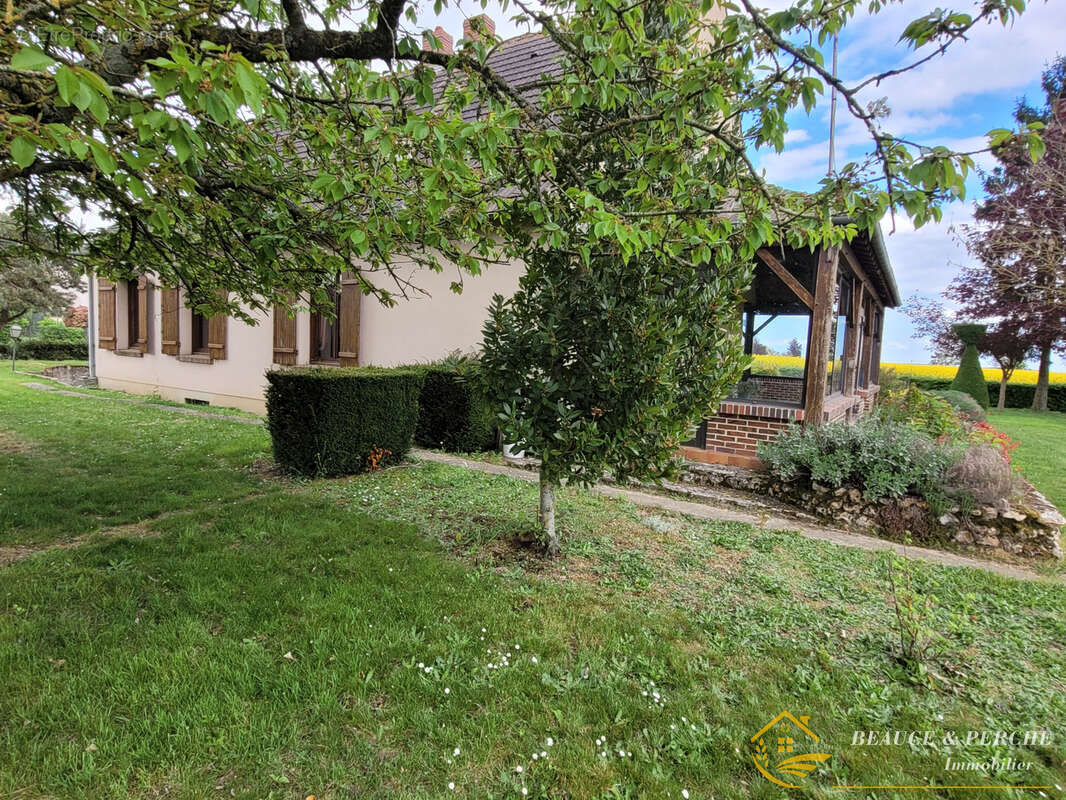 Maison à FONTENAY-SUR-EURE
