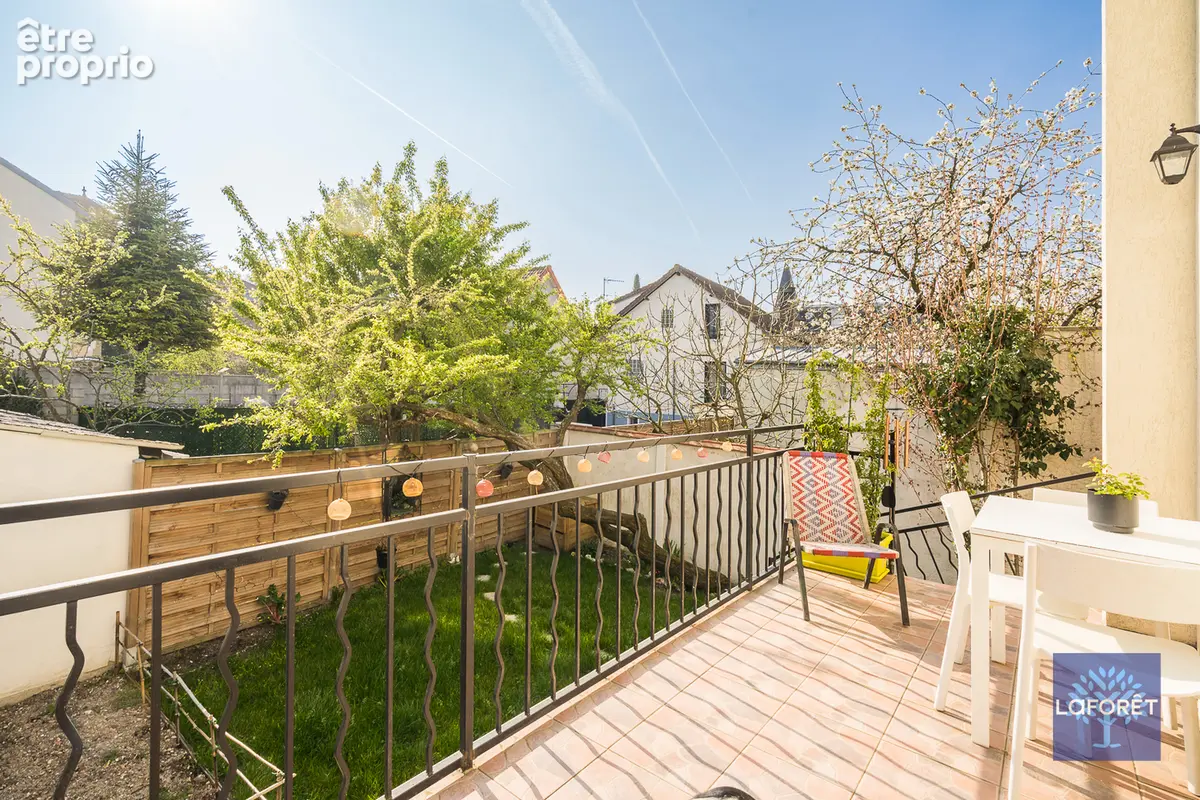 Maison Les Pavillons Sous Bois 6 pièce(s) 91 m2 - photo 2
