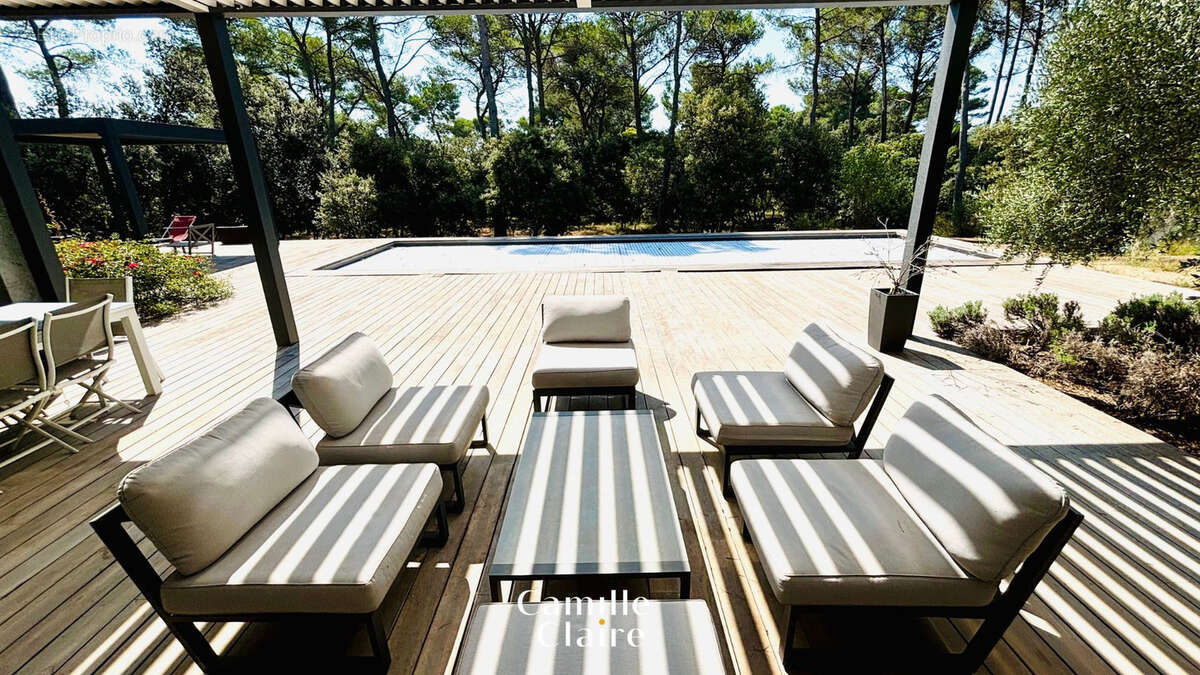 Maison à SAINT-MARC-JAUMEGARDE