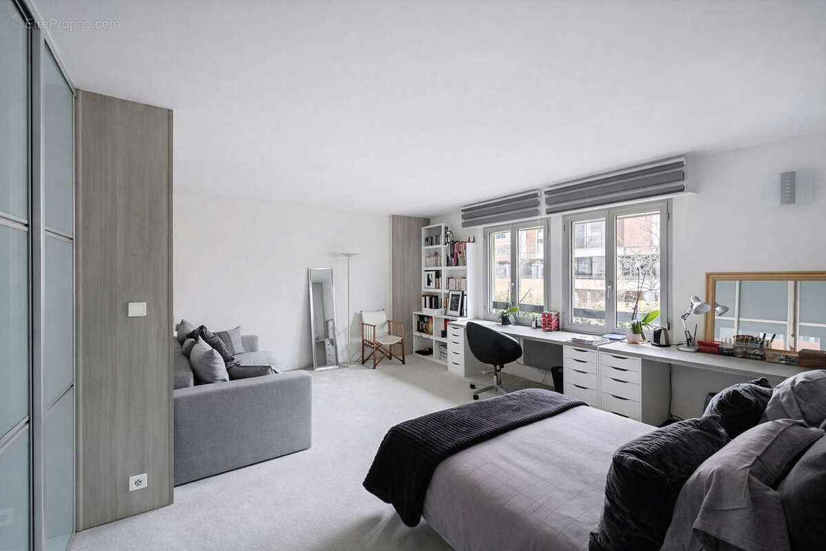Appartement à SURESNES