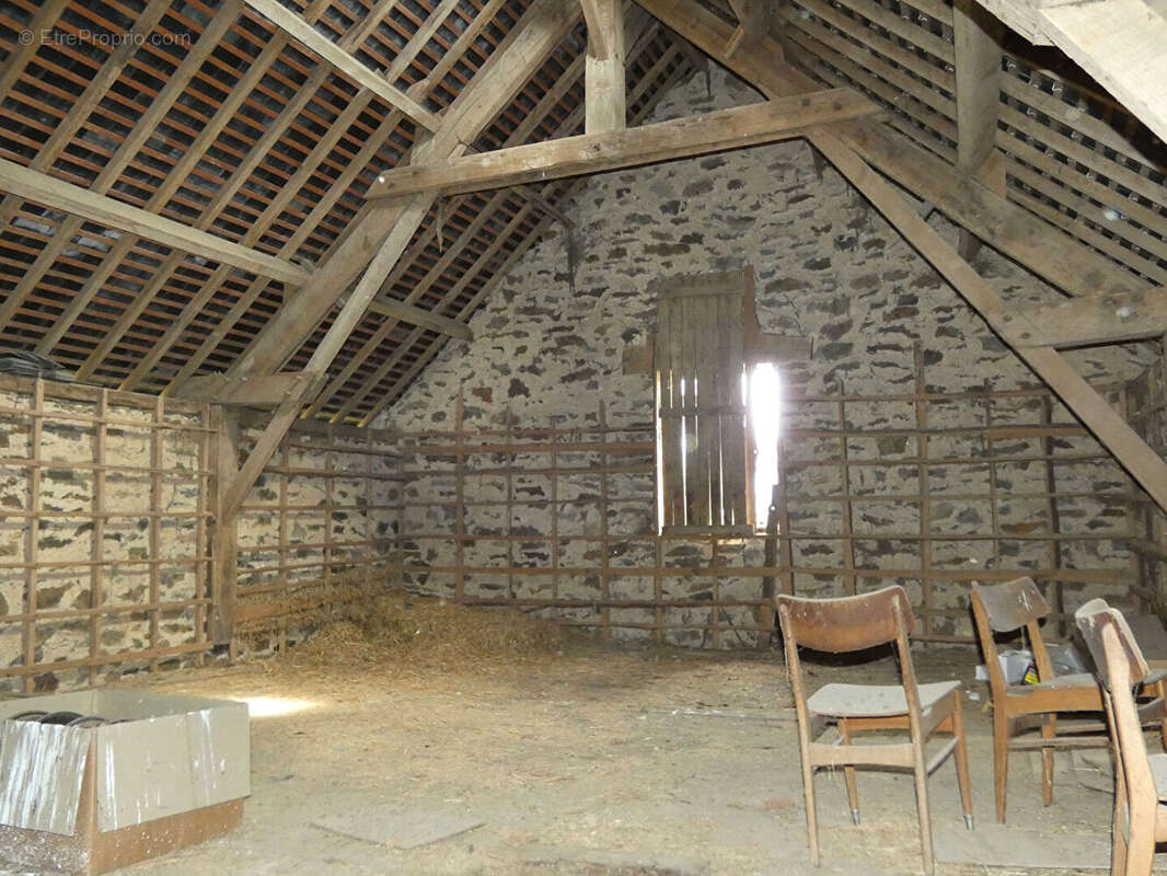 Maison à SAINT-HILAIRE-DU-HARCOUET