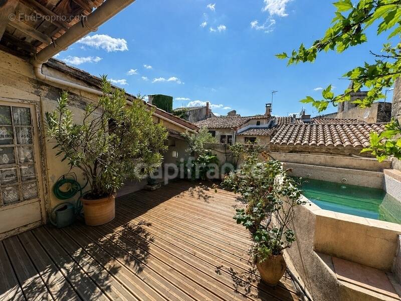 Maison à MEYNES