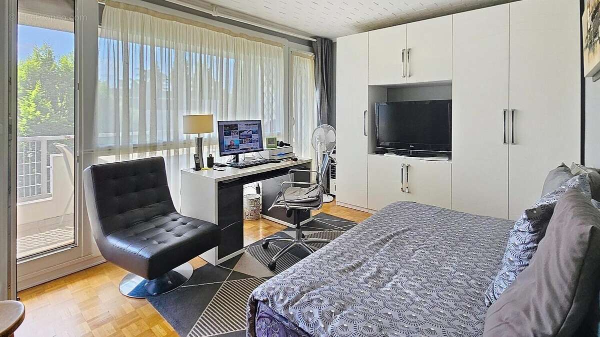 Photo 9 - Appartement à VILLEBON-SUR-YVETTE