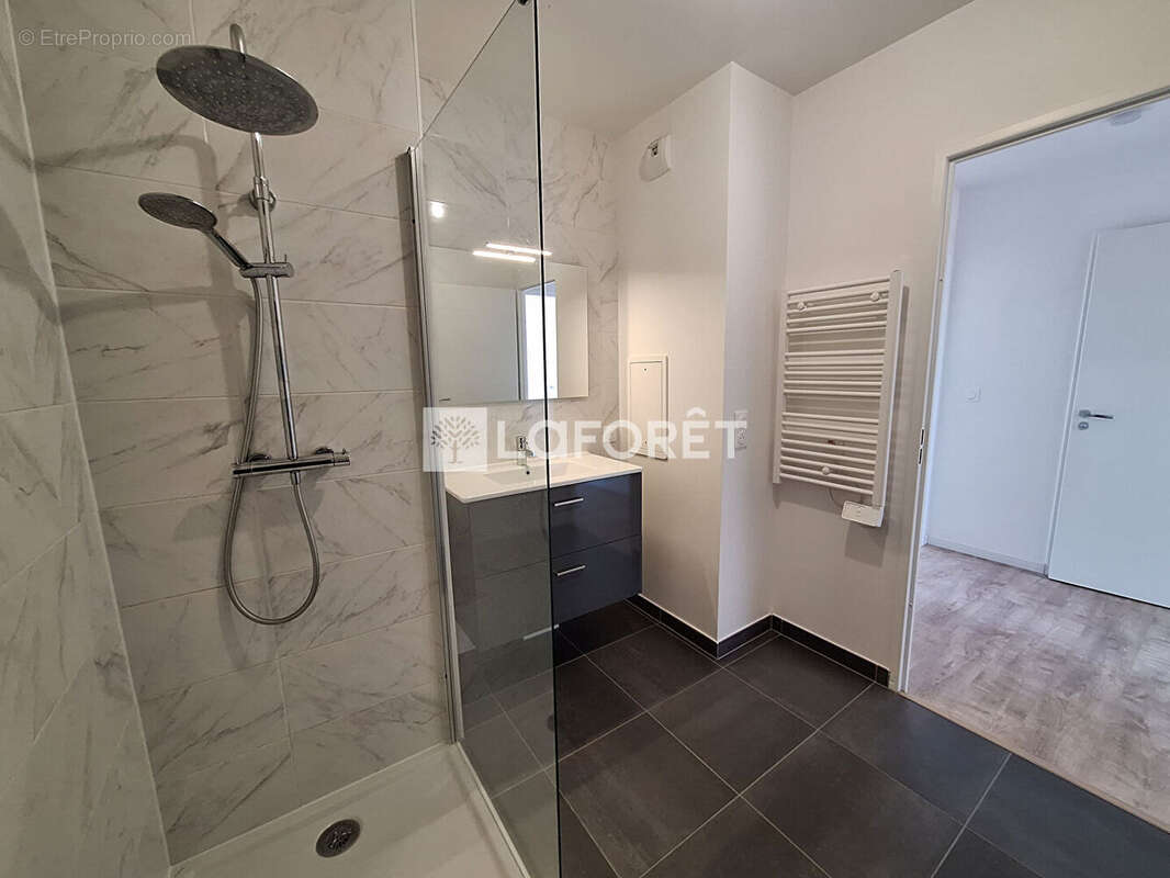 Appartement à VERNEUIL-SUR-SEINE