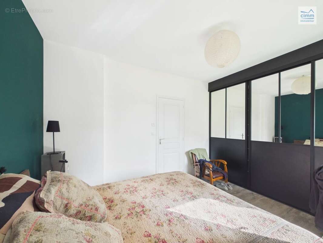 Maison à LES BRULAIS