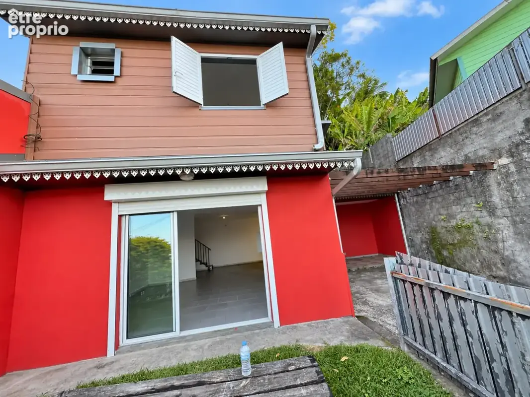 Maison 4 pièces 110 m² à vendre à Sainte-Marie (97438) - photo 5