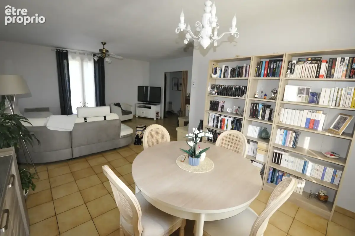 Maison sur sous sol semi enterré de 124m2 sur Boisseuil, La planche - photo 16