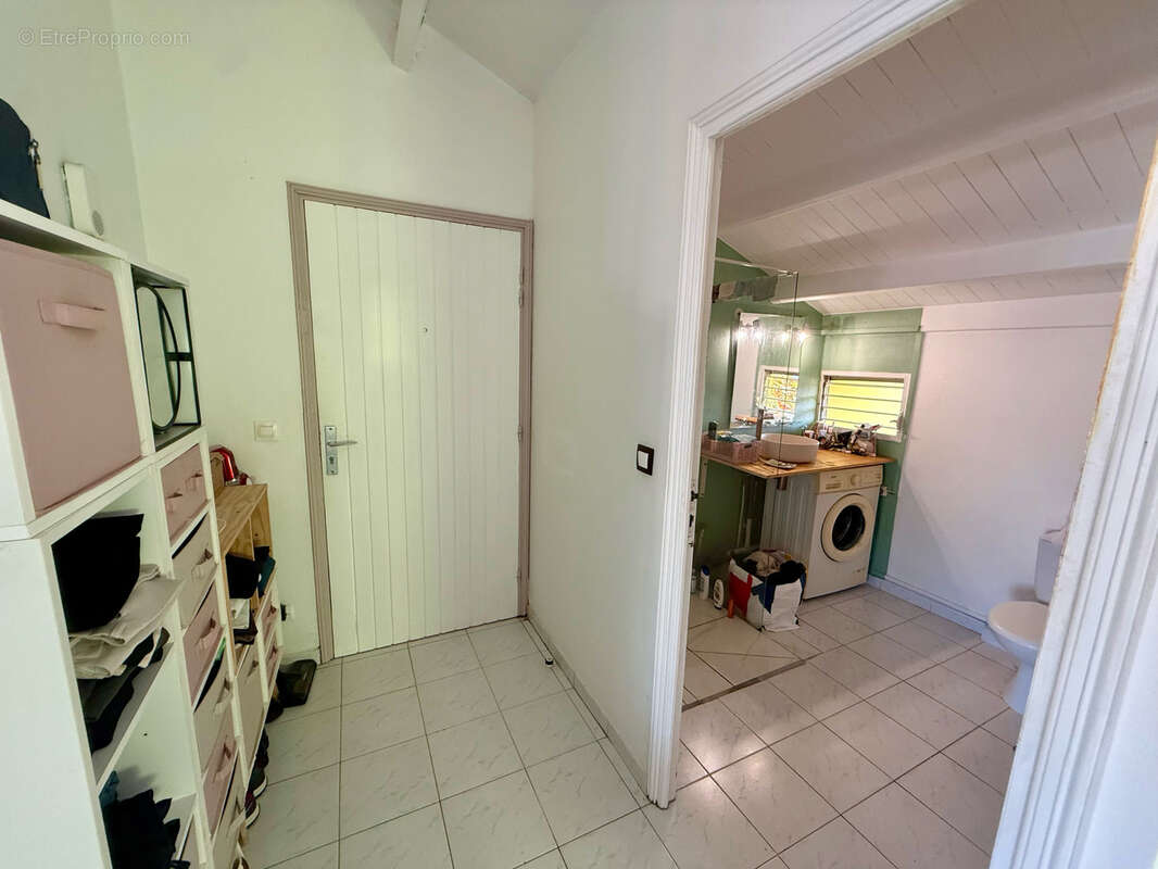 Appartement à BAIE-MAHAULT