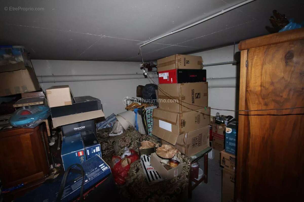 Commerce à ASNIERES-SUR-SEINE