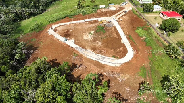 Terrain à PETIT-BOURG