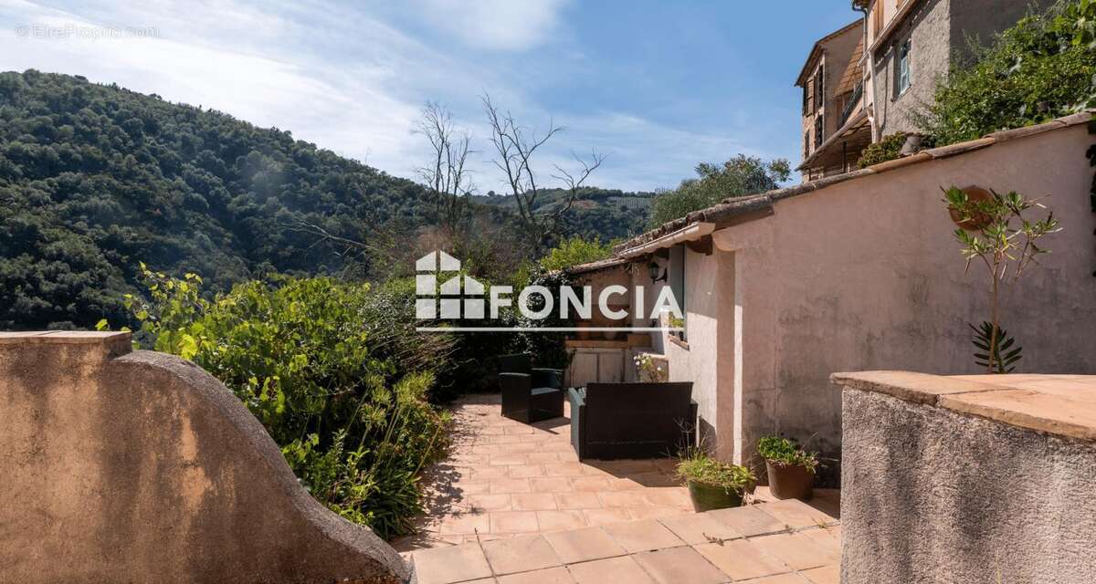 Maison à AURIBEAU-SUR-SIAGNE