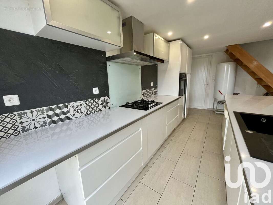 Photo 5 - Maison à SAINT-CHRISTOLY-DE-BLAYE