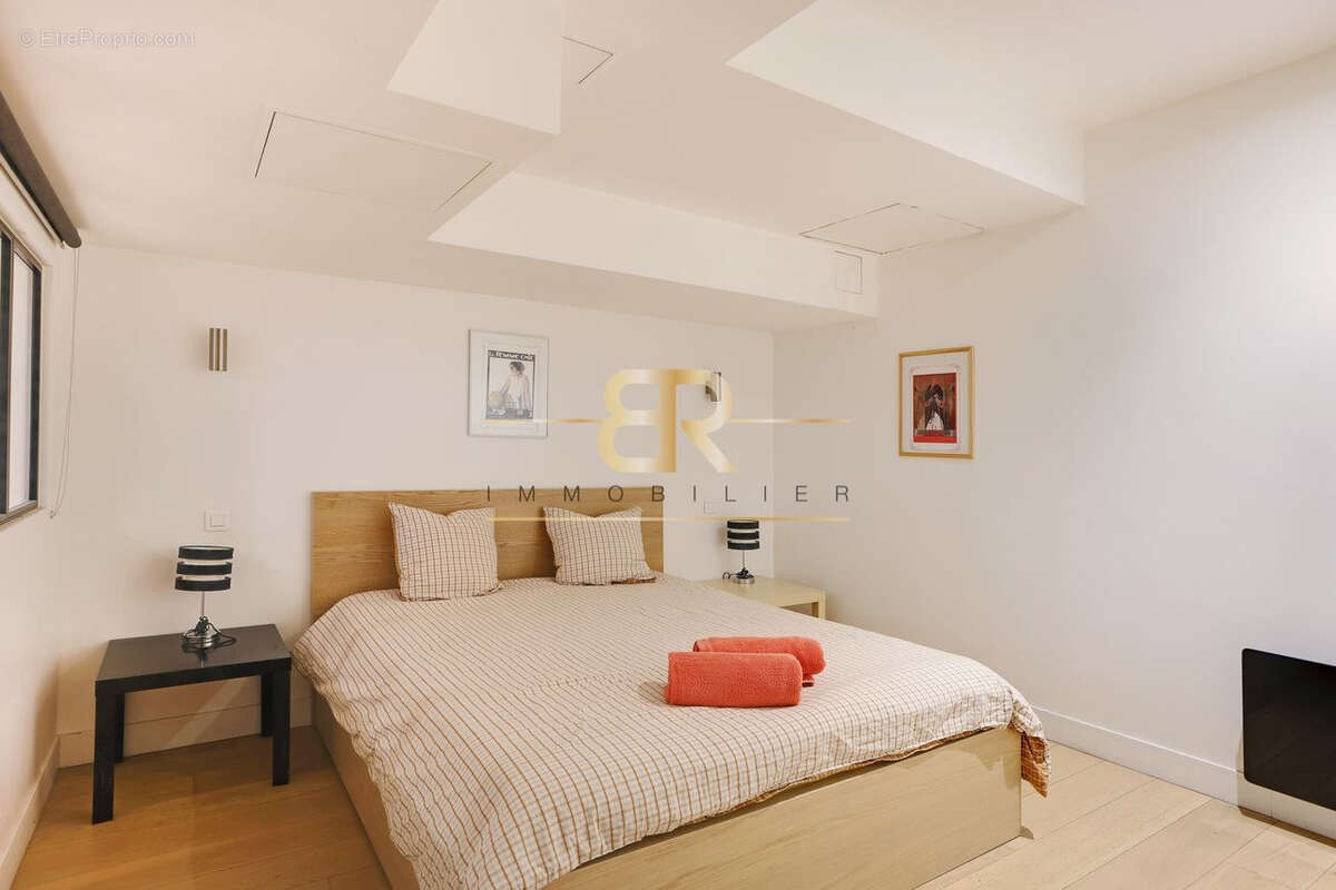 Appartement à PARIS-3E