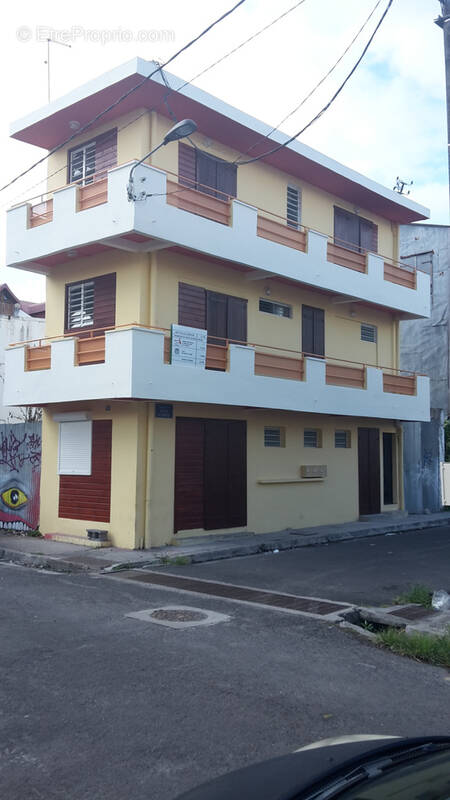 Appartement à POINTE-A-PITRE