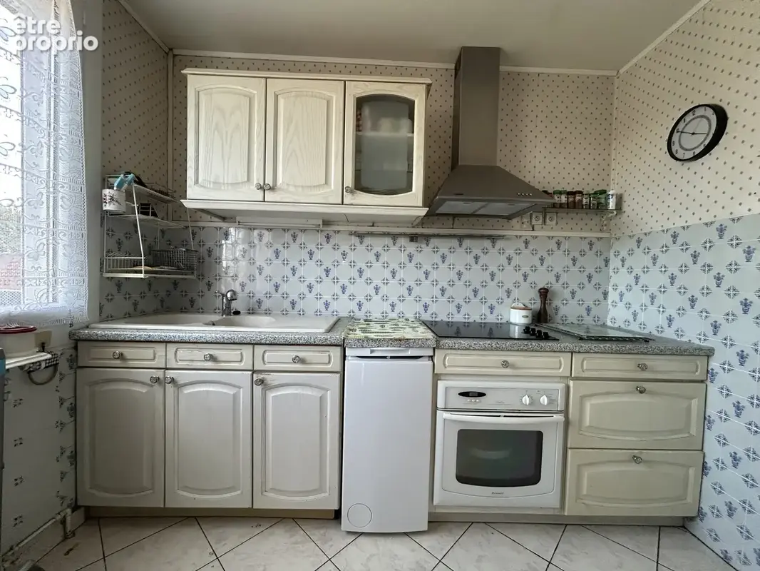 Maison 5 pièces 95 m² à vendre à La Poterie-Au-Perche (61190) - photo 4