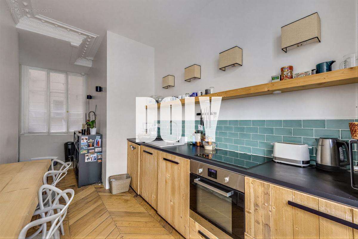 Appartement à PARIS-2E