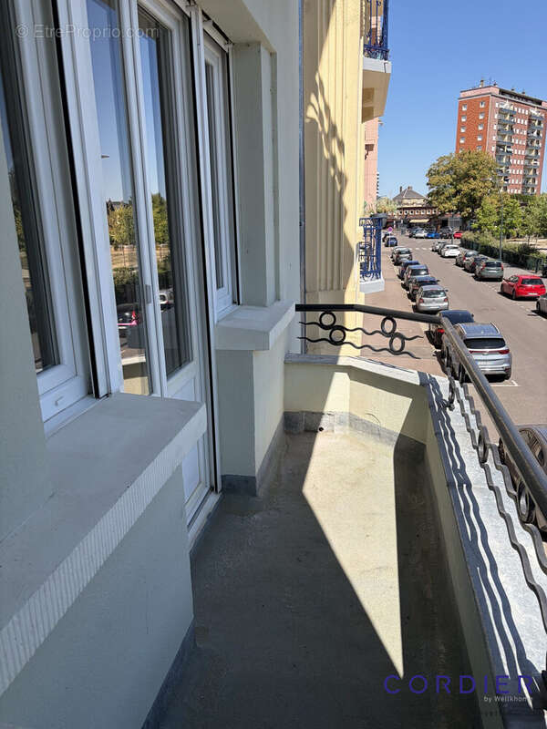 Appartement 80 m² à Thionville  - photo 2
