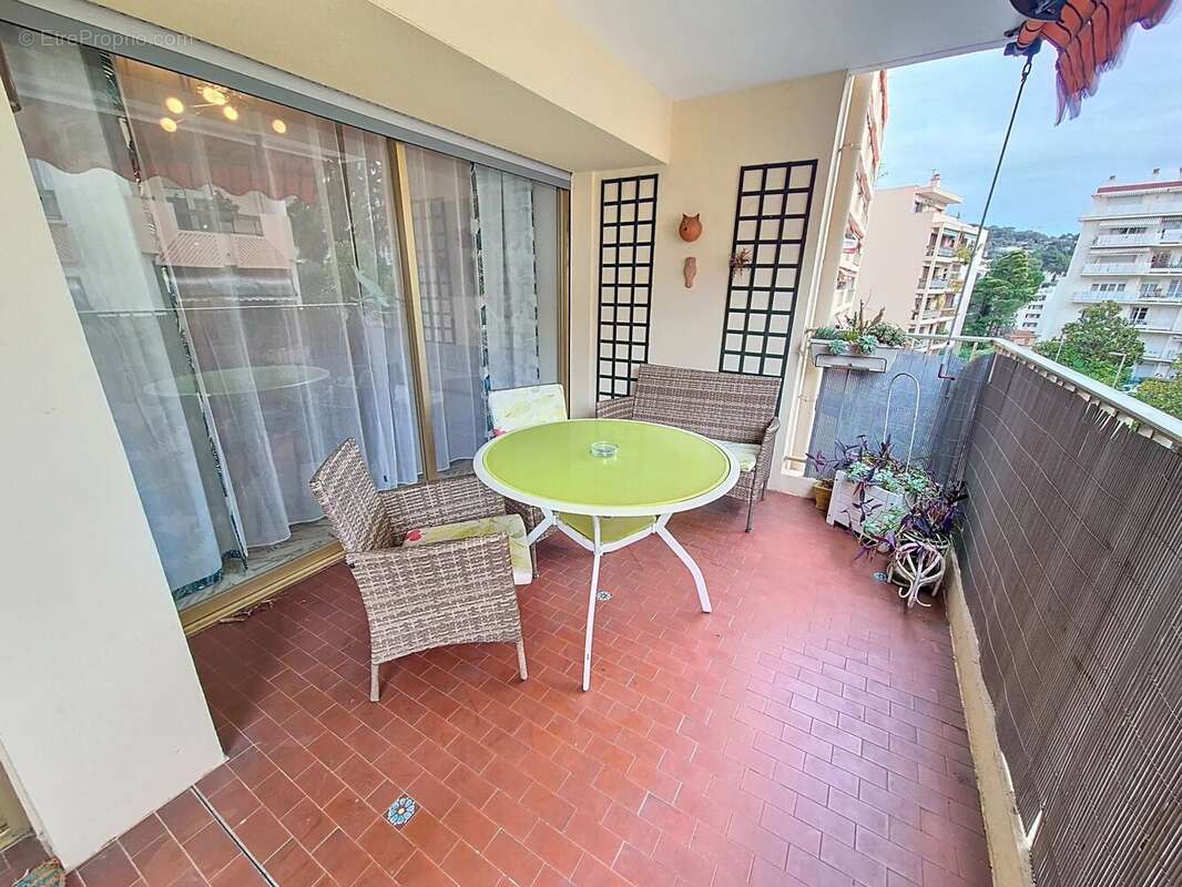 Appartement à LE CANNET