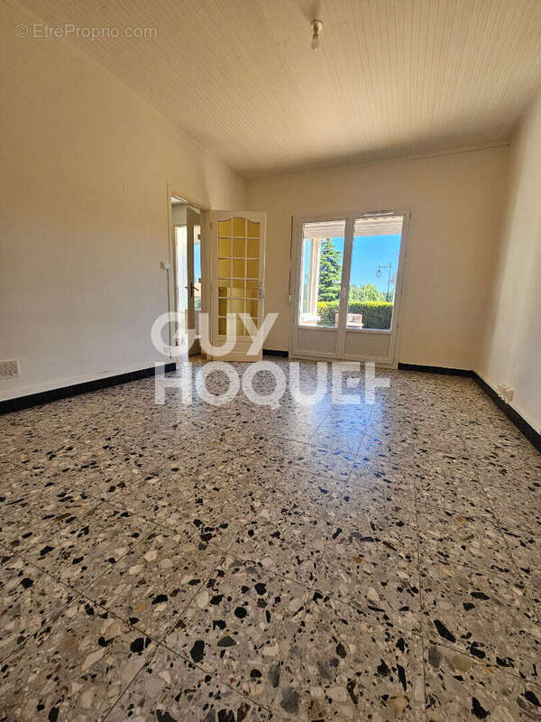 Maison 60 m² à Le Plessis-Brion  - photo 4