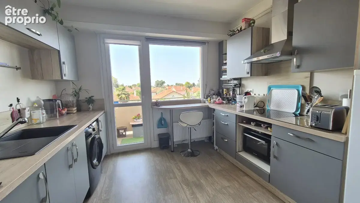 PAU, A VENDRE, Appartement T3 de 80,35 m² avec balcon, cave et garage - photo 3