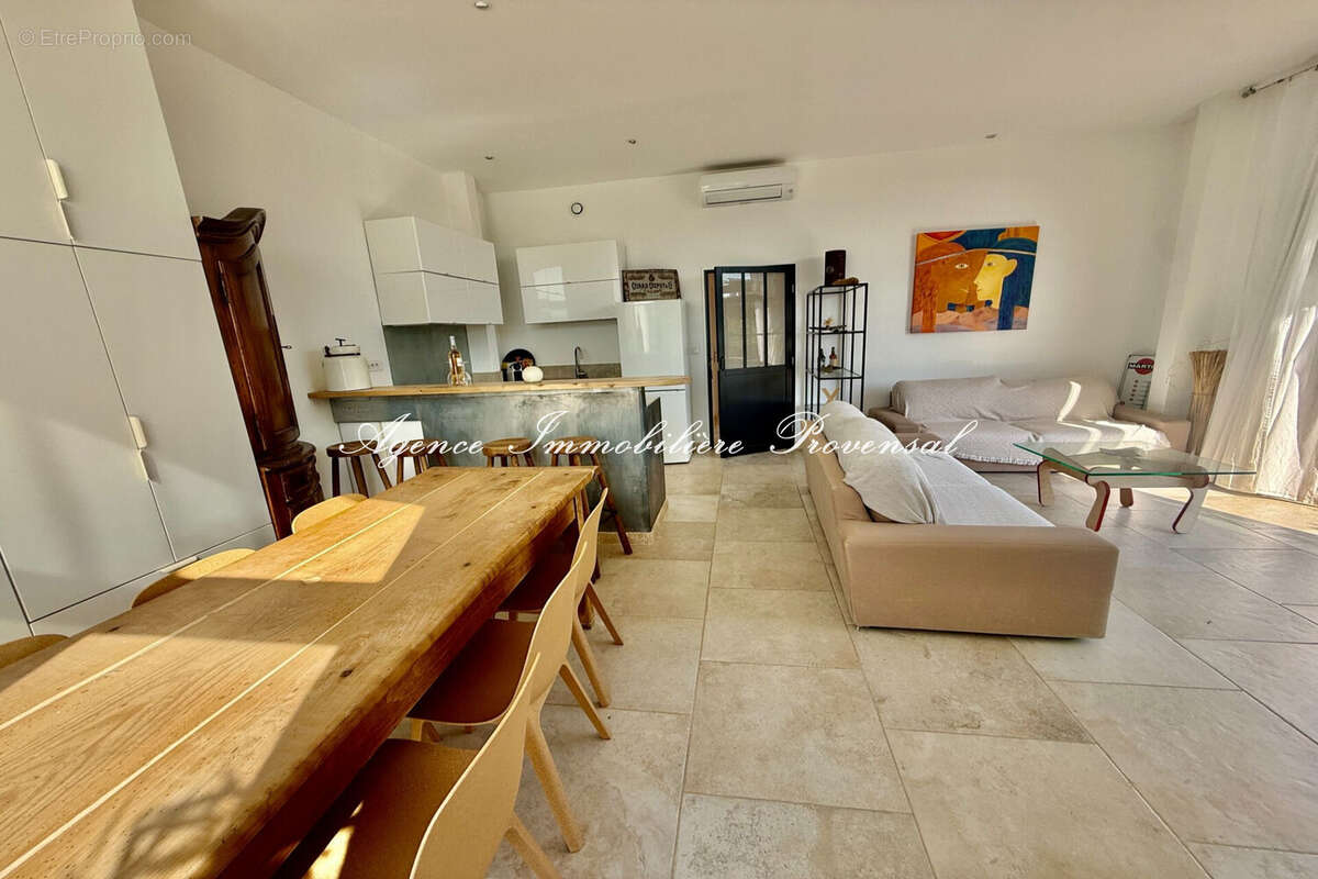 Appartement à LES ISSAMBRES
