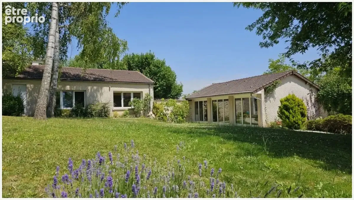 Dpt Yvelines (78), à vendre VILLENNES SUR SEINE, propriété P11 de 327,3 m² sur un terrain piscinable de 1 495,00 m² - photo 19
