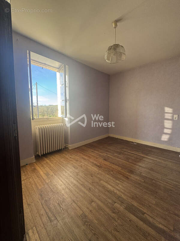 Maison à PUYLAROQUE