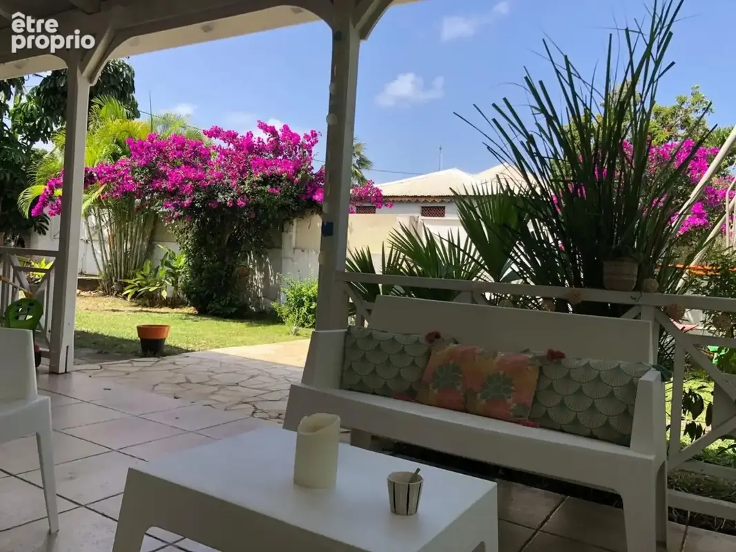 Jolie maison + studio et piscine baie mahault (971) - photo 9
