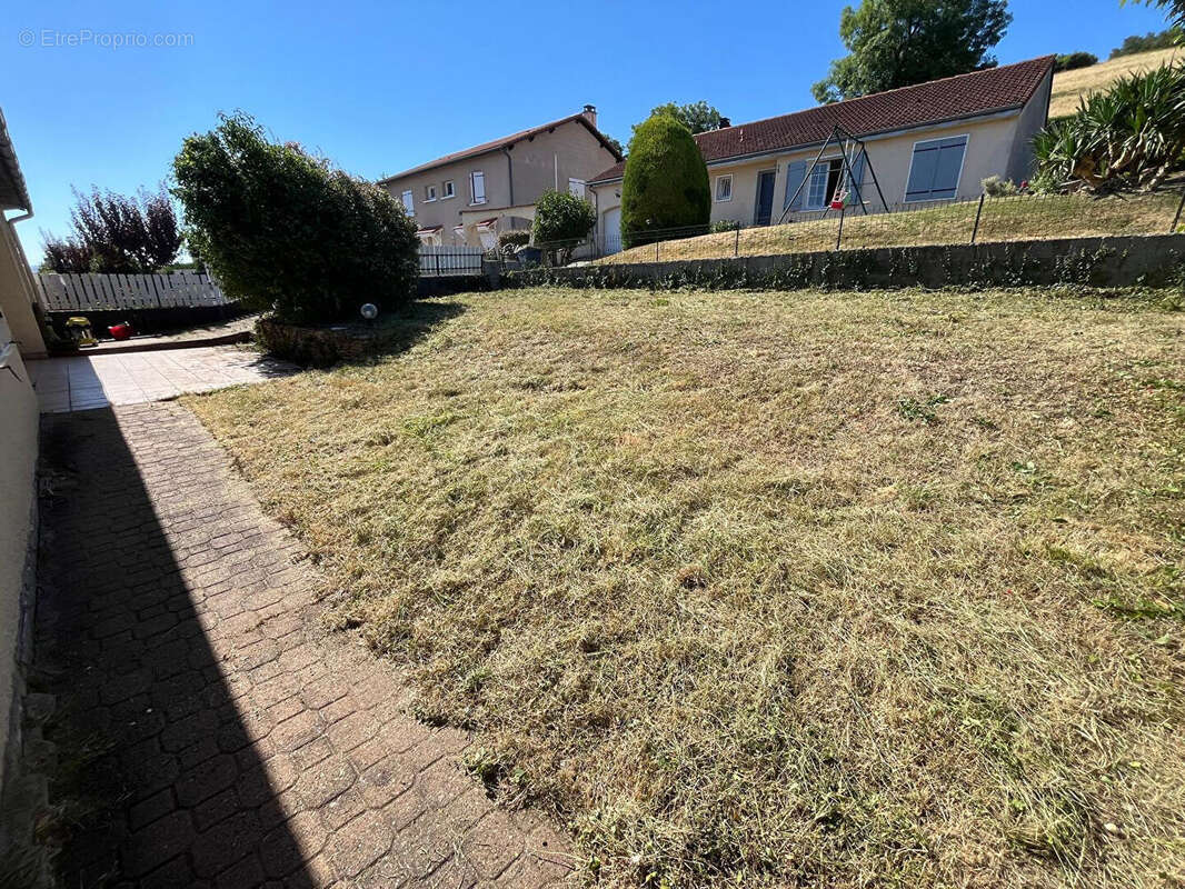 Maison Saint Georges Sur Allier 4 pièce(s) 95 m2 - photo 3