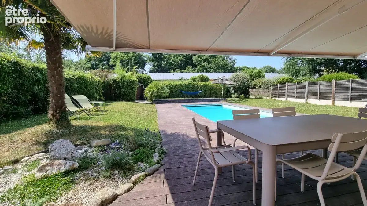 Maison Sautron BOURG 6chb - 241 m2 - Piscine et climatisation - photo 6