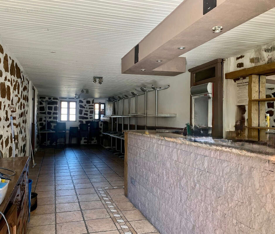 Commerce à SOLLACARO