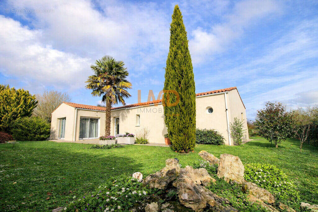 Maison à GEAY