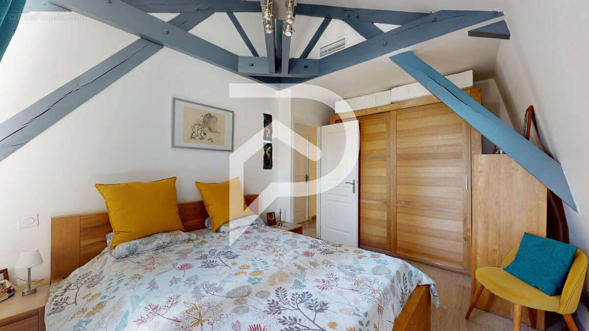 Appartement à MAREIL-MARLY
