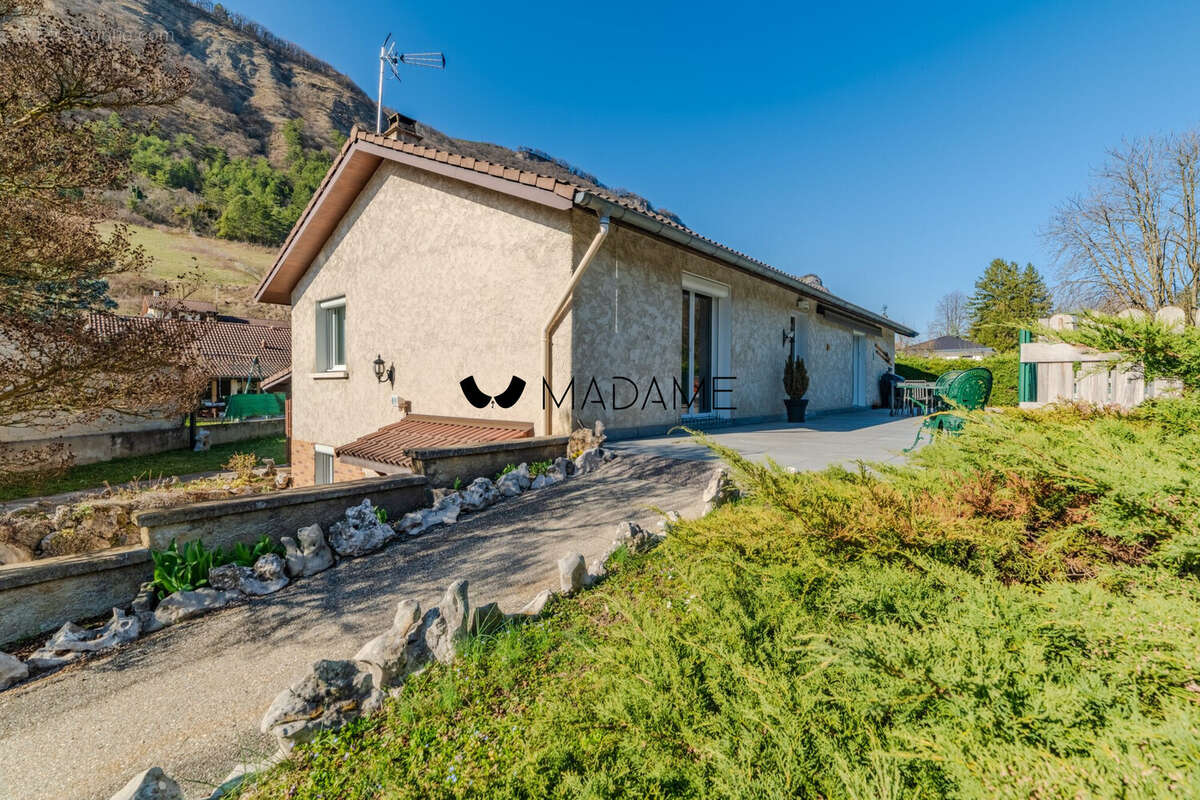 Maison à VIF