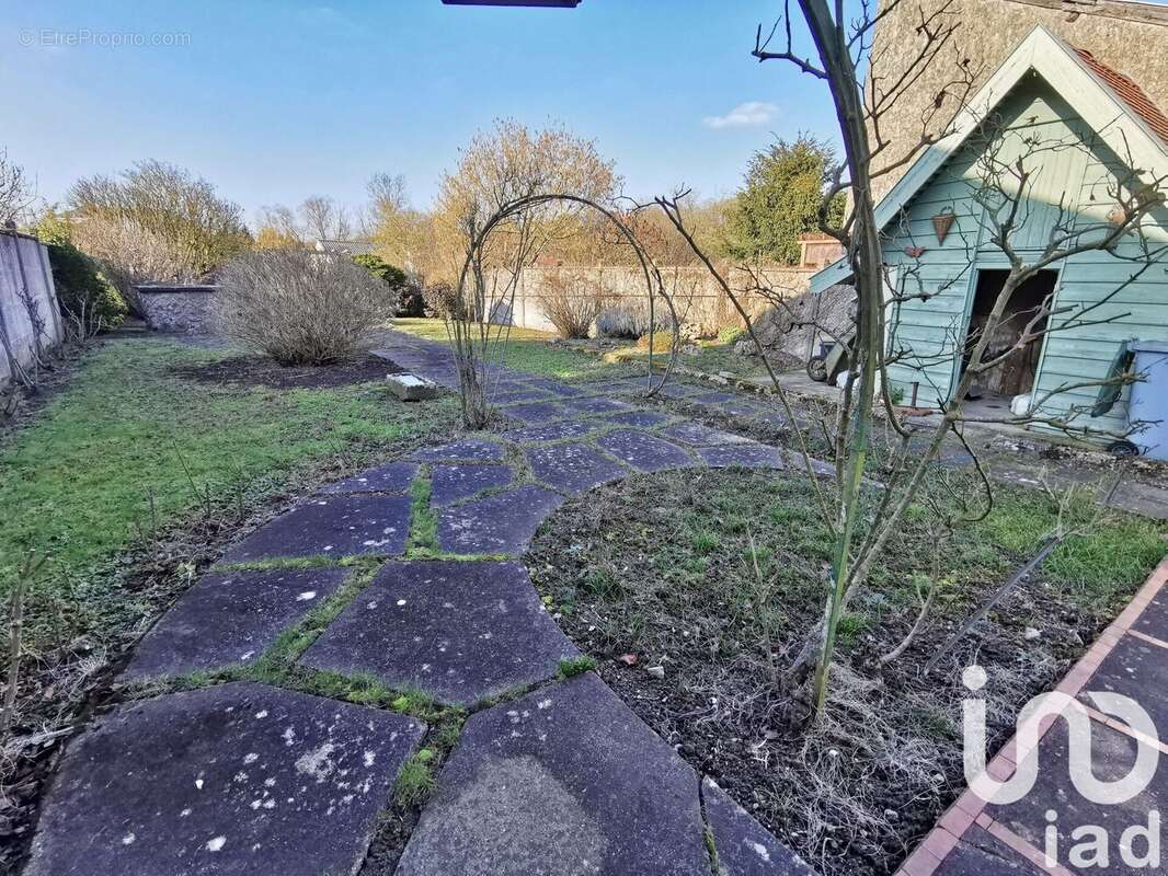 Maison 139 m² à Moncel-Sur-Seille  - photo 2